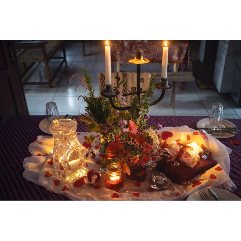 romantic dinner 1280x1280 768x768
